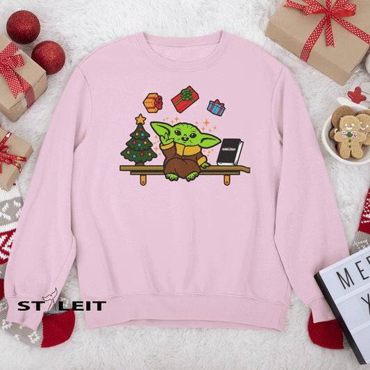 Sweatshirt Regular - Baby Yoda Christmas (C61)